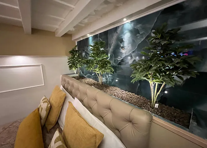 Historical 아파트 *