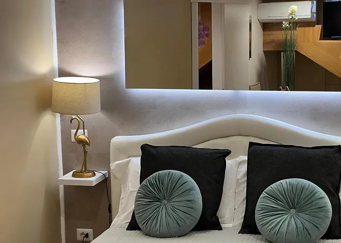 Historical 아파트 *